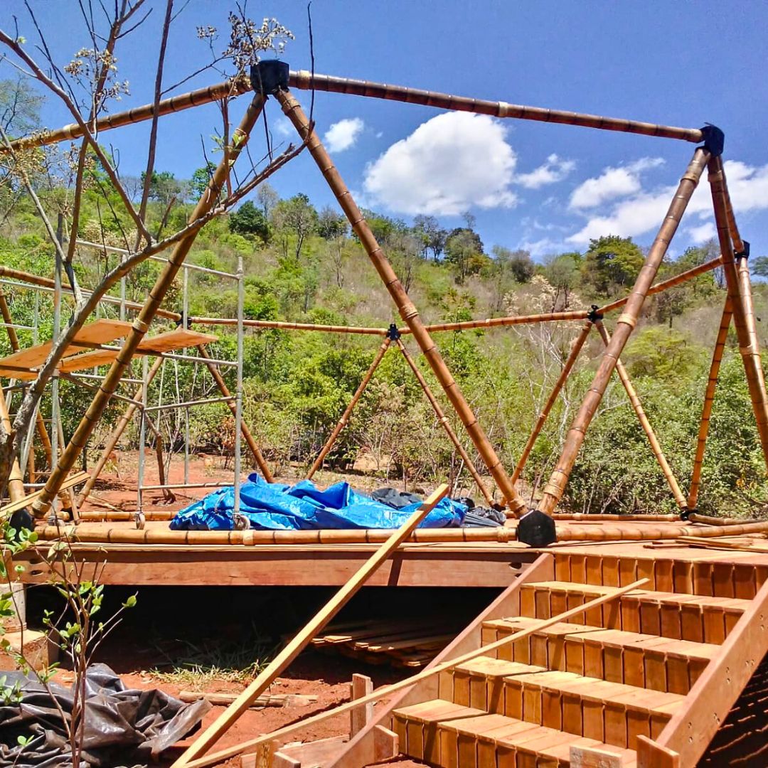 Bambu e Técnicas Construtivas Naturais